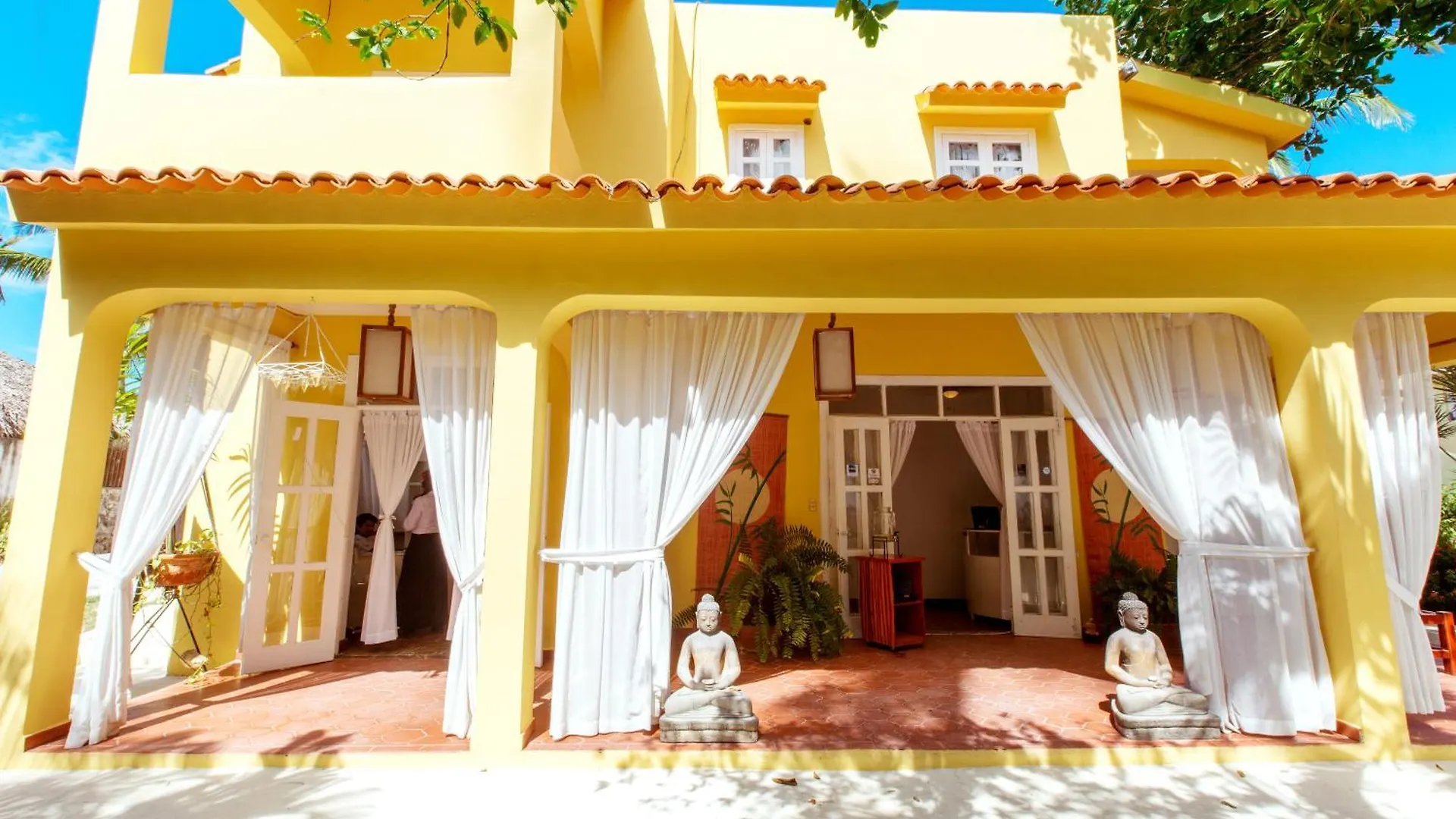 Tropicana Suites Deluxe Playa Los Corales - Wifi, Beach, Pool Punta Cana