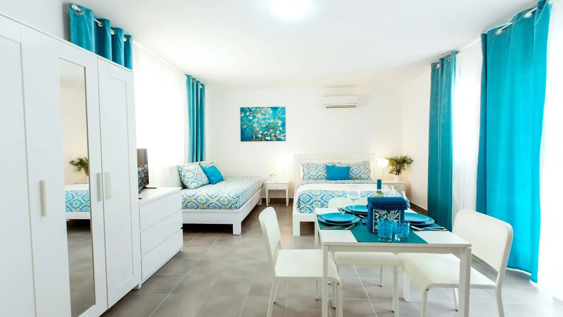 Tropicana Suites Deluxe Playa Los Corales - Wifi, Beach, Pool Punta Cana Otel