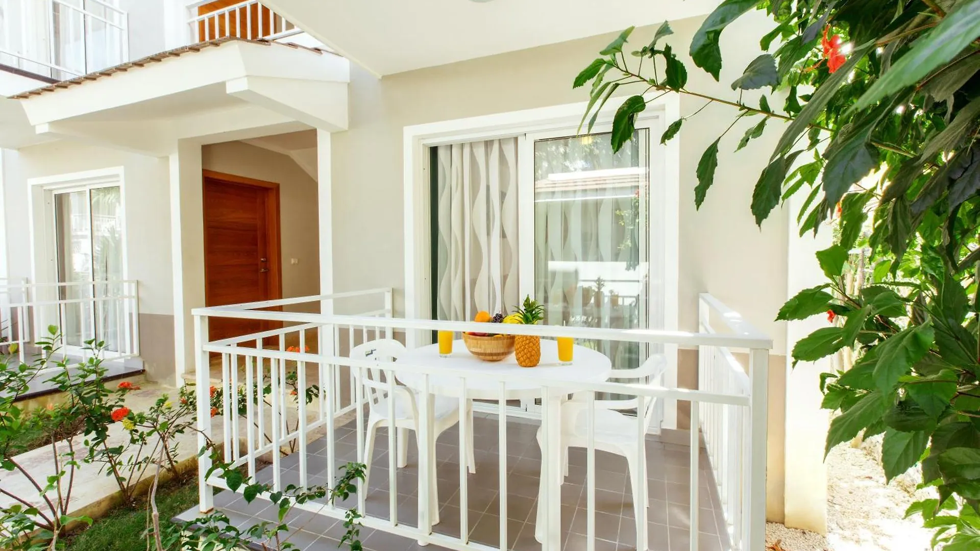 Tropicana Suites Deluxe Playa Los Corales - Wifi, Beach, Pool Punta Cana 5*,