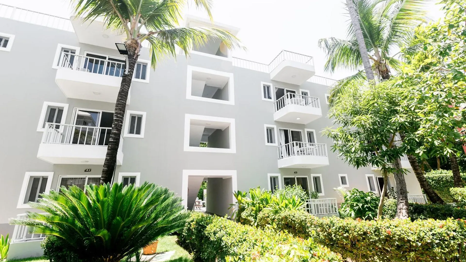 Tropicana Suites Deluxe Playa Los Corales - Wifi, Beach, Pool Punta Cana 5*,